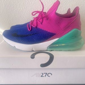 Nike Air Max 270 Flyknit